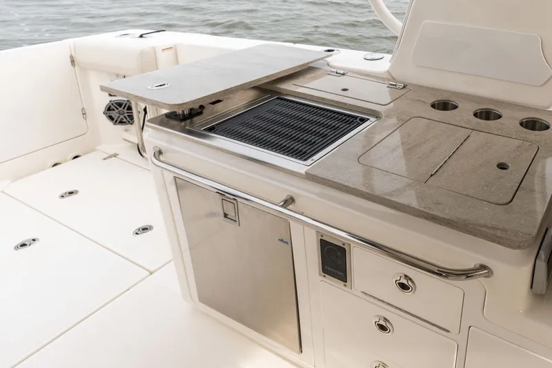 Slide: The Image of Boston Whaler 380 Realm 2027 - 92