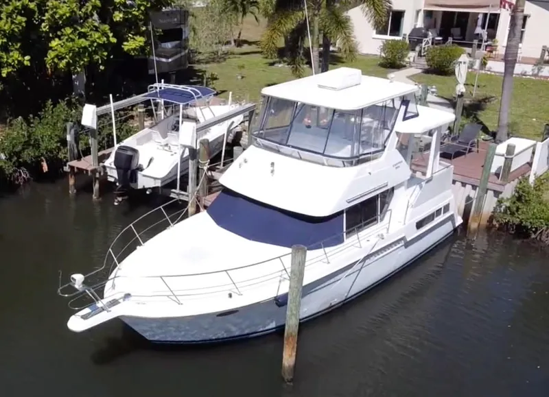 Slide: The Image of Carver Yachts 355 Aft Cabin 1998 - 0