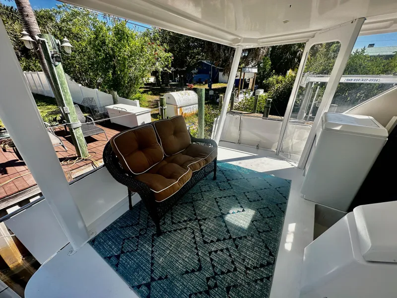 Slide: The Image of Carver Yachts 355 Aft Cabin 1998 - 10