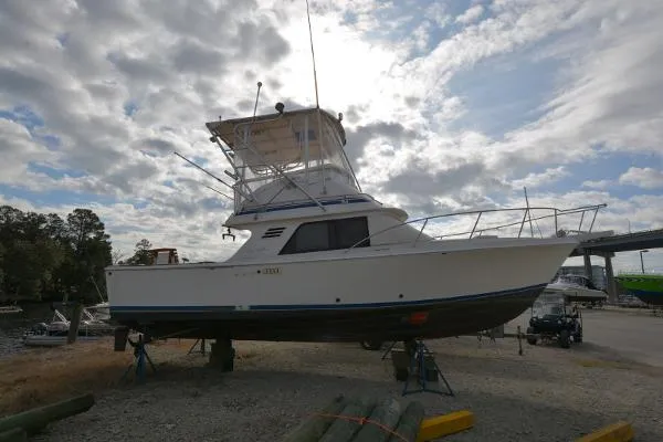 Slide: The Image of Blackfin 29 Flybridge 1986 - 2