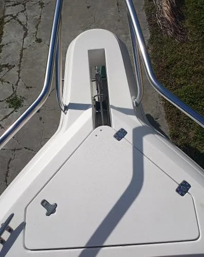Slide: The Image of Intrepid 310 Walkaround 2003 - 7