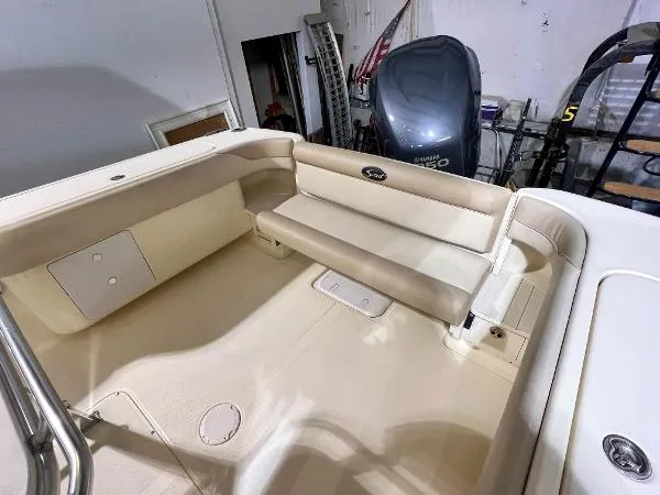 Slide: The Image of Scout 260 Sportfish 2006 - 6