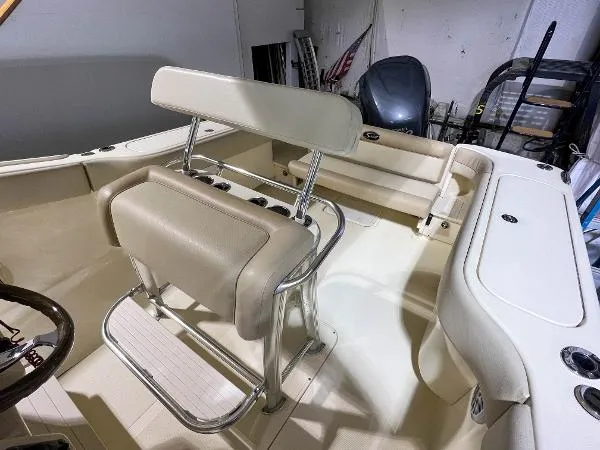 Slide: The Image of Scout 260 Sportfish 2006 - 8
