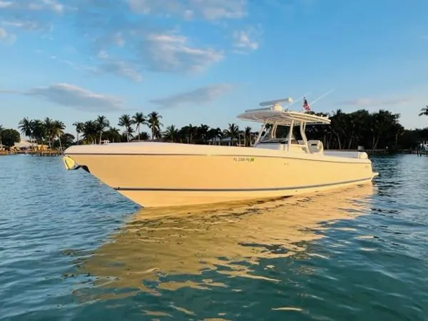 Slide: The Image of Intrepid 375 Center Console 2013 - 4