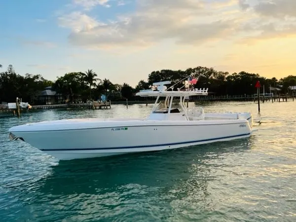 Slide: The Image of Intrepid 375 Center Console 2013 - 7