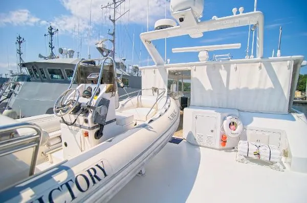 Slide: The Image of Burger Raised Pilothouse 1994 - 8