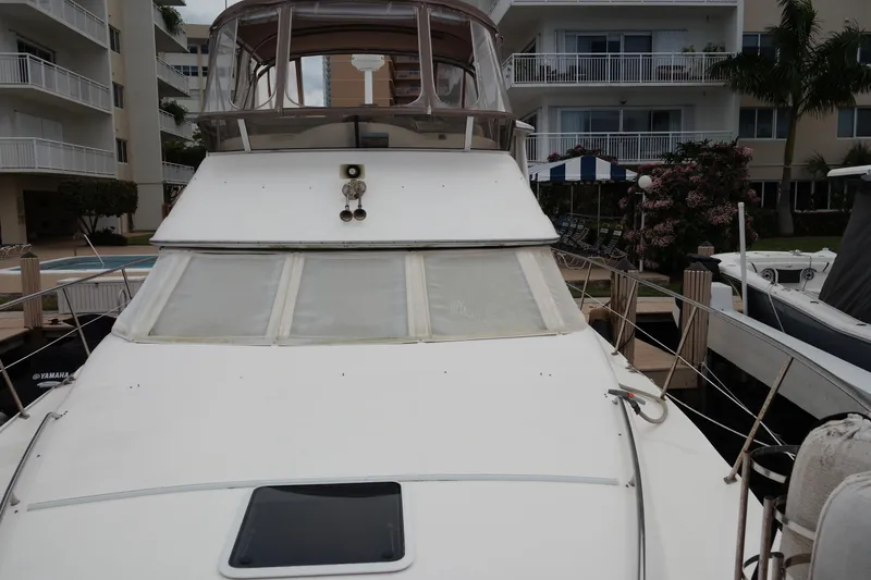 Slide: The Image of Sea Ray 420 1997 - 10