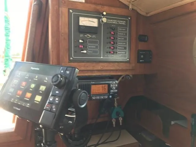 Slide: The Image of Pacific Seacraft Dana 24 1988 - 9