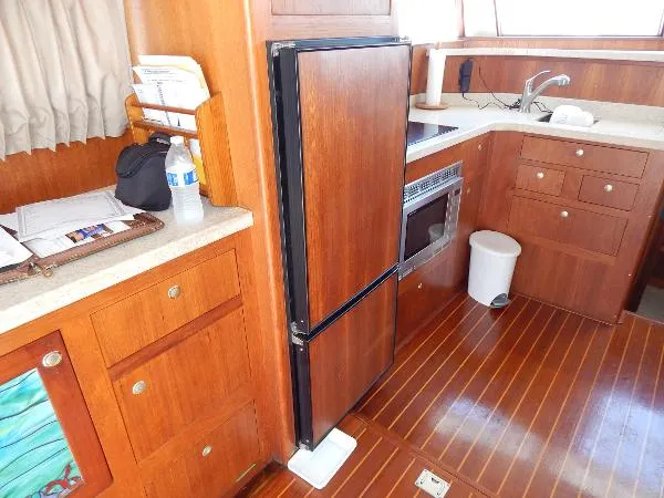 Slide: The Image of Mainship Trawler 2002 - 11