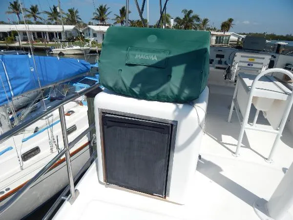 Slide: The Image of Mainship Trawler 2002 - 8