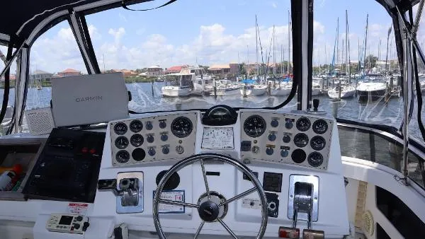 Slide: The Image of Carver Yachts 404 Cockpit Motor Yacht 1999 - 2