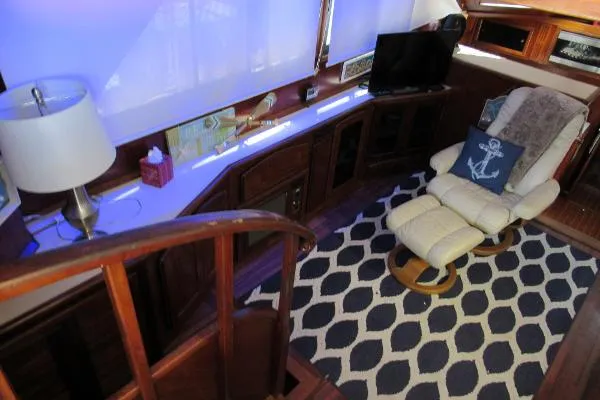 Slide: The Image of Californian 42 Motor Yacht 1987 - 6
