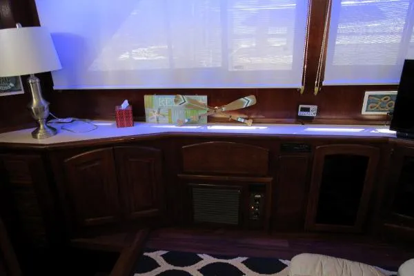 Slide: The Image of Californian 42 Motor Yacht 1987 - 7