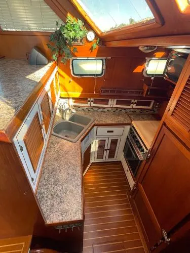 Slide: The Image of Offshore 48 Yachtfisher 1987 - 8