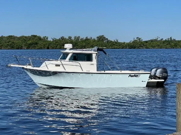 Slide: The Image of Parker Marine 2520 XLD Sport Cabin 2018 - 0