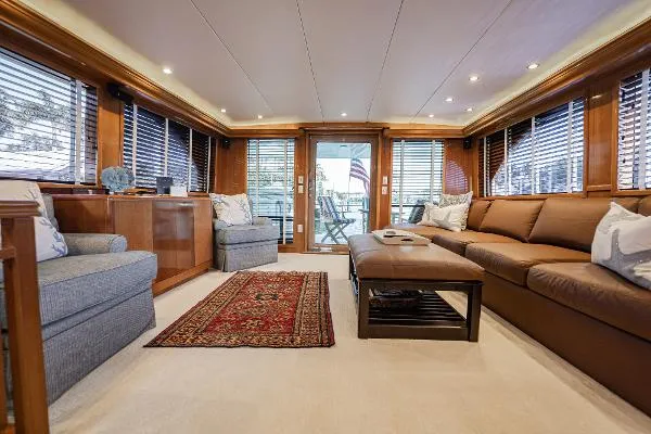 Slide: The Image of Hatteras 75 Cockpit Motor Yacht 2001 - 5