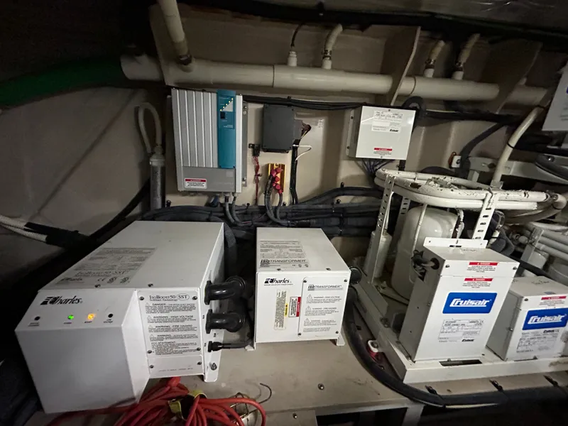 Slide: The Image of Sea Ray 610 Sundancer 2010 - 56