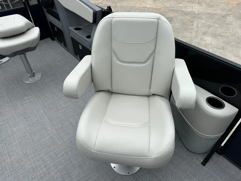 Slide: The Image of Sylvan R22 Party Fish 2026 - 13