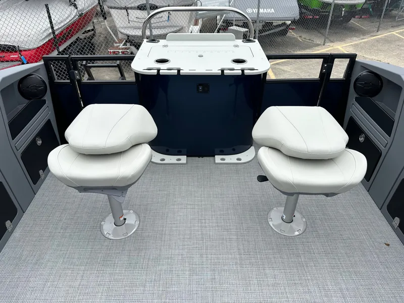 Slide: The Image of Sylvan R22 Party Fish 2026 - 14