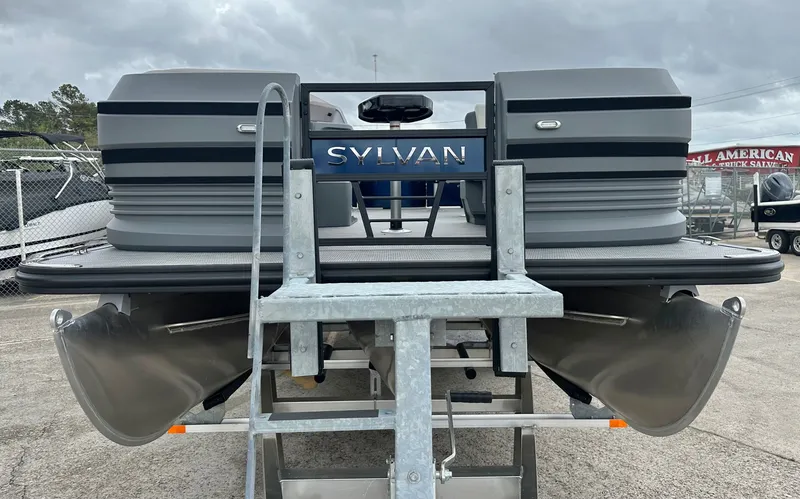 Slide: The Image of Sylvan R22 Party Fish 2026 - 5