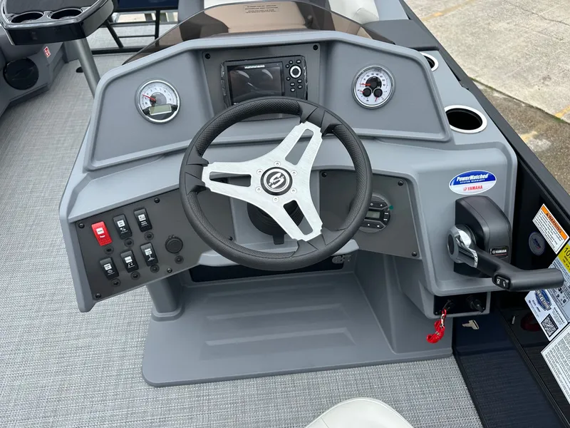 Slide: The Image of Sylvan R22 Party Fish 2026 - 9