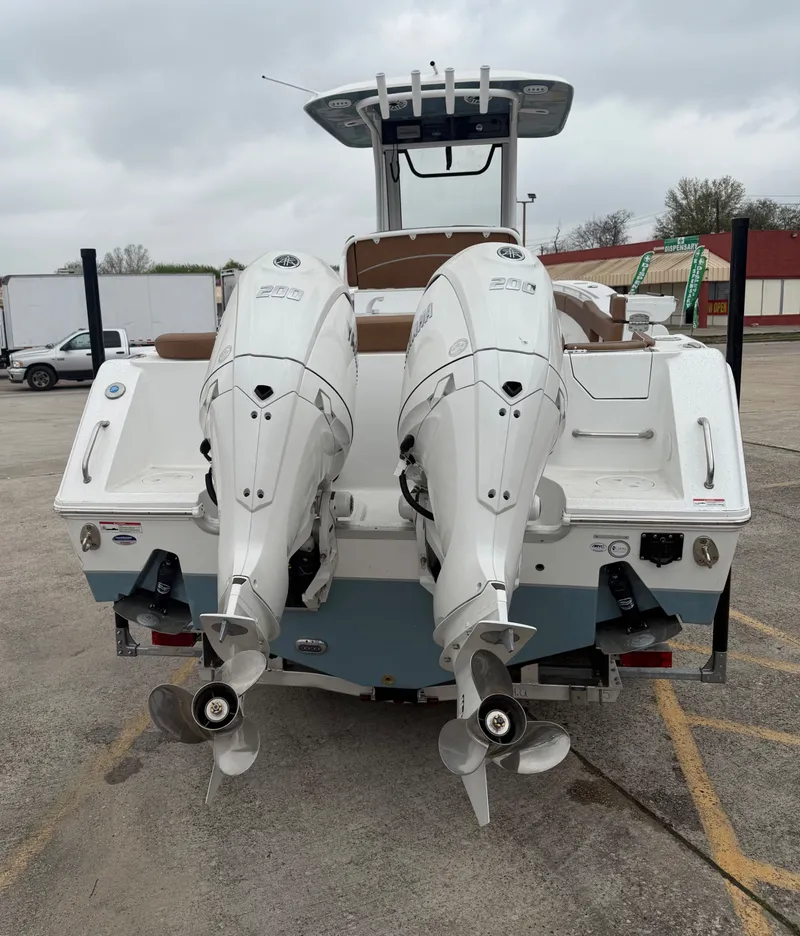 Slide: The Image of Sea Hunt Ultra 275CB 2026 - 6