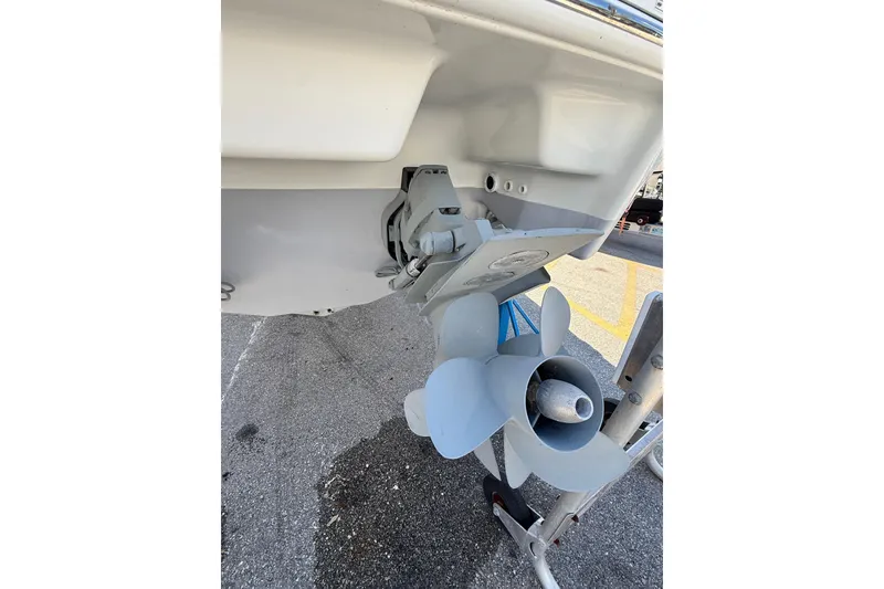 Slide: The Image of 2014 Formula 290 Sun Sport boat propeller and stern view on a trailer. - 8