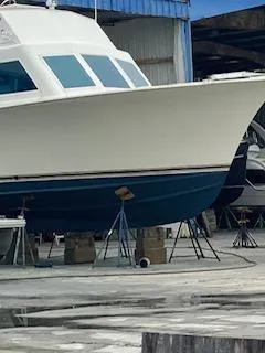 Slide: The Image of Carolina Lewis Brothers Custom Carolina 40 1989 - 5