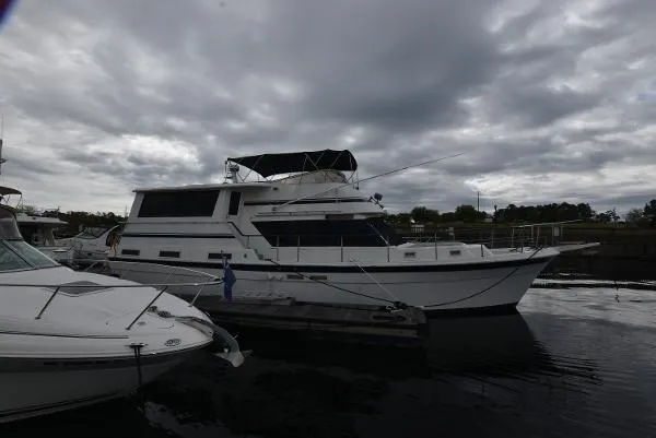 Slide: The Image of Gulfstar 49 Motor Yacht 1984 - 1