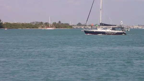Slide: The Image of Beneteau Oceanis 500 (1990/2004) 1990 - 3