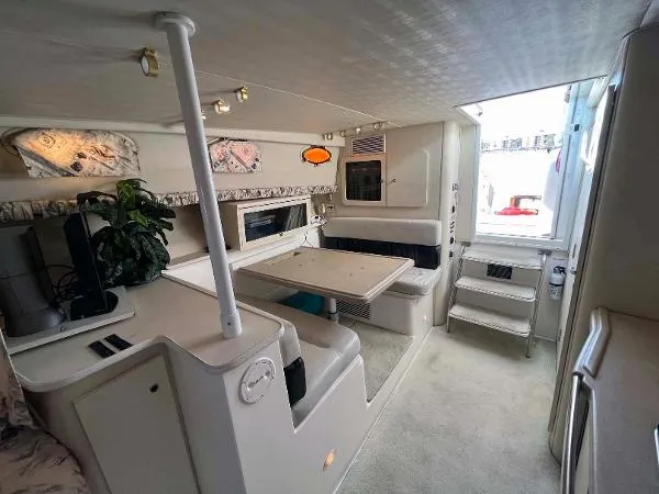 Slide: The Image of Wellcraft Coastal 330 1998 - 3