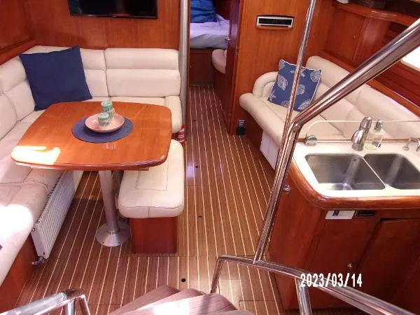 Slide: The Image of Hunter Center Cockpit 2006 - 5