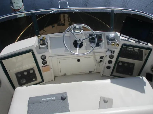 Slide: The Image of Phoenix Bass Boat 29 FSX 1994 - 8