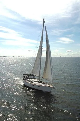Slide: The Image of Gulfstar SAILMASTER 1981 - 1