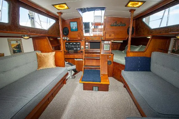 Slide: The Image of Gulfstar SAILMASTER 1981 - 8