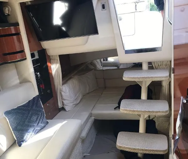 Slide: The Image of Sea Ray 300 Sundancer 2002 - 2