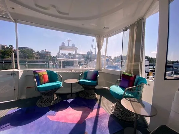 Slide: The Image of Carver Yachts 466 Motor Yacht 2001 - 11