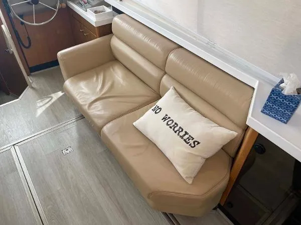 Slide: The Image of Bayliner 4087 Aft Cabin Motoryacht 2000 - 2