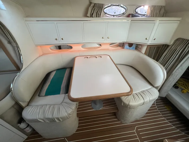 Slide: The Image of Sea Ray Sundancer 310 1999 - 10