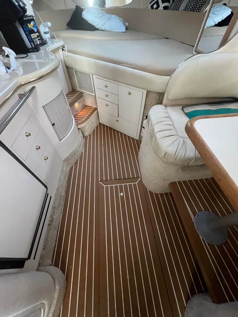 Slide: The Image of Sea Ray Sundancer 310 1999 - 11