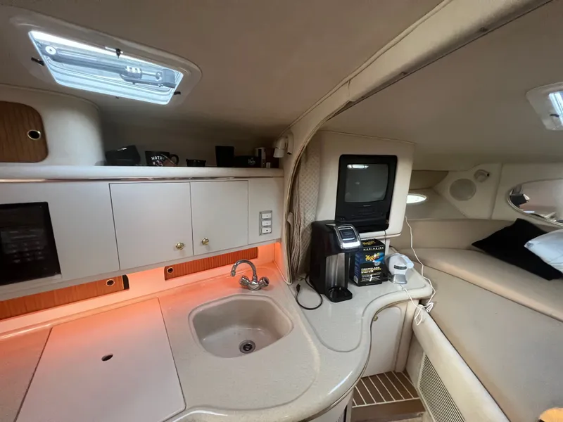 Slide: The Image of Sea Ray Sundancer 310 1999 - 14