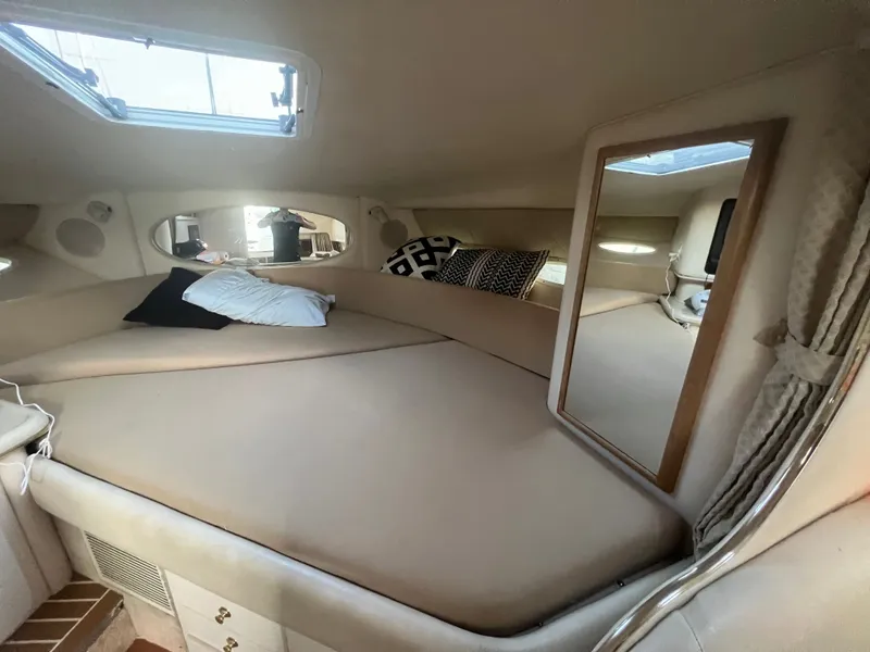 Slide: The Image of Sea Ray Sundancer 310 1999 - 9