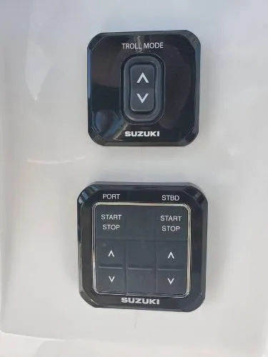 Slide: The Image of Aquasport 2500 Center Console 2022 - 8