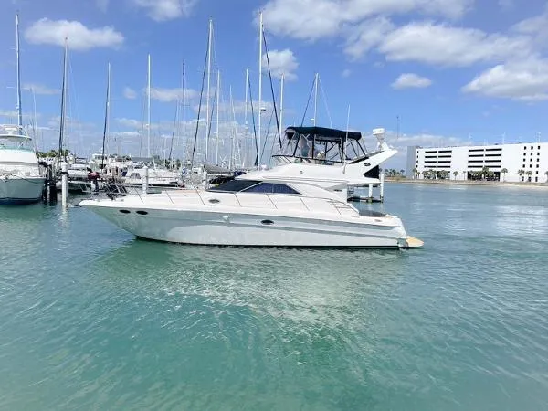 Slide: The Image of Sea Ray 40 Sedan Bridge 2001 - 0