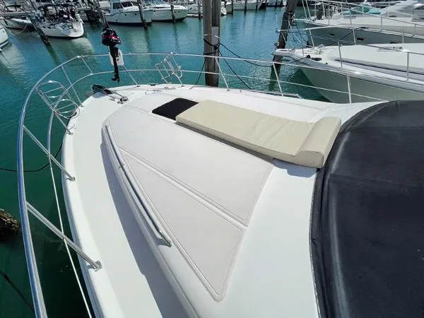Slide: The Image of Sea Ray 40 Sedan Bridge 2001 - 1