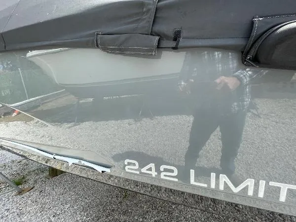 Slide: The Image of Yamaha 242 Limited S 2016 - 3