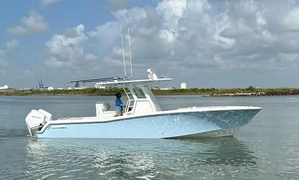 Slide: The Image of Invincible 33 Open Fisherman 2021 - 0