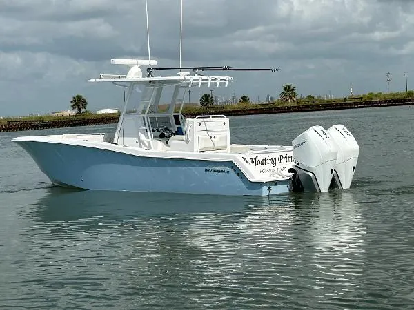 Slide: The Image of Invincible 33 Open Fisherman 2021 - 1