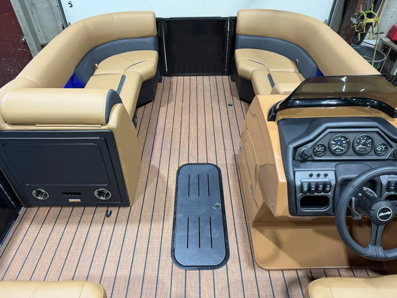 Slide: The Image of Bentley Pontoons Legacy 200HP QSB 223 Swingback Tritoon 2026 - 31
