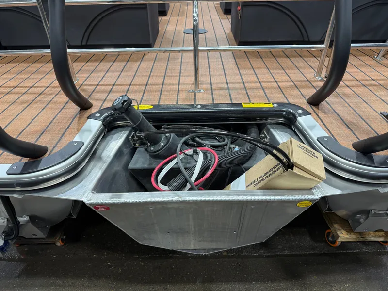 Slide: The Image of Bentley Pontoons Legacy 200HP QSB 223 Swingback Tritoon 2026 - 47